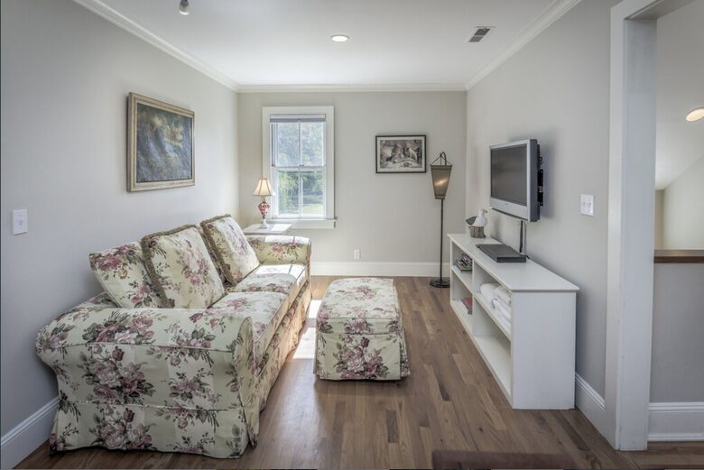 Elegant Country Estate - Newtown, Connecticut