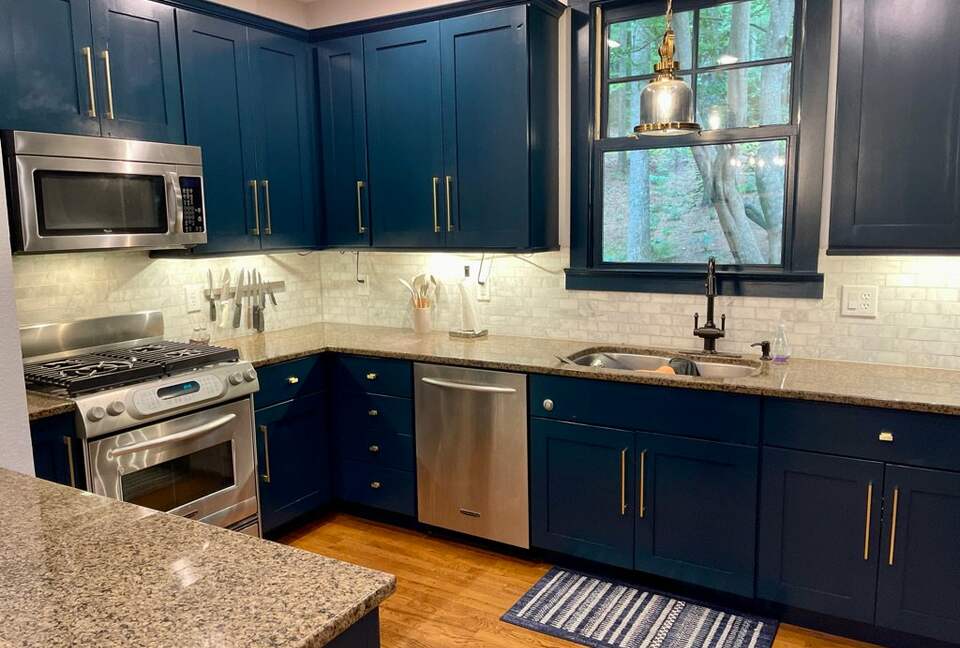 Whispering Falls Cottage — Bear Lake - Tuckasegee, North Carolina