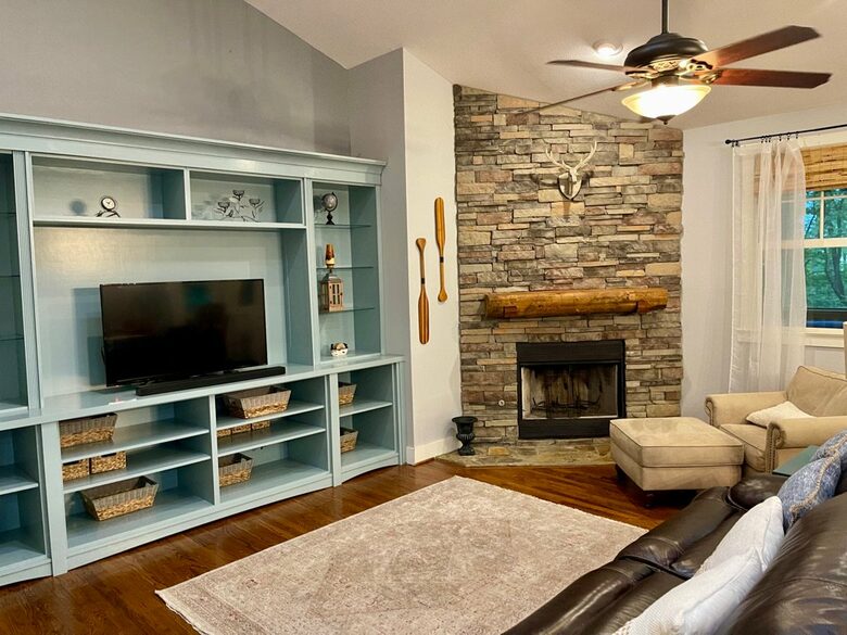 Whispering Falls Cottage — Bear Lake - Tuckasegee, North Carolina