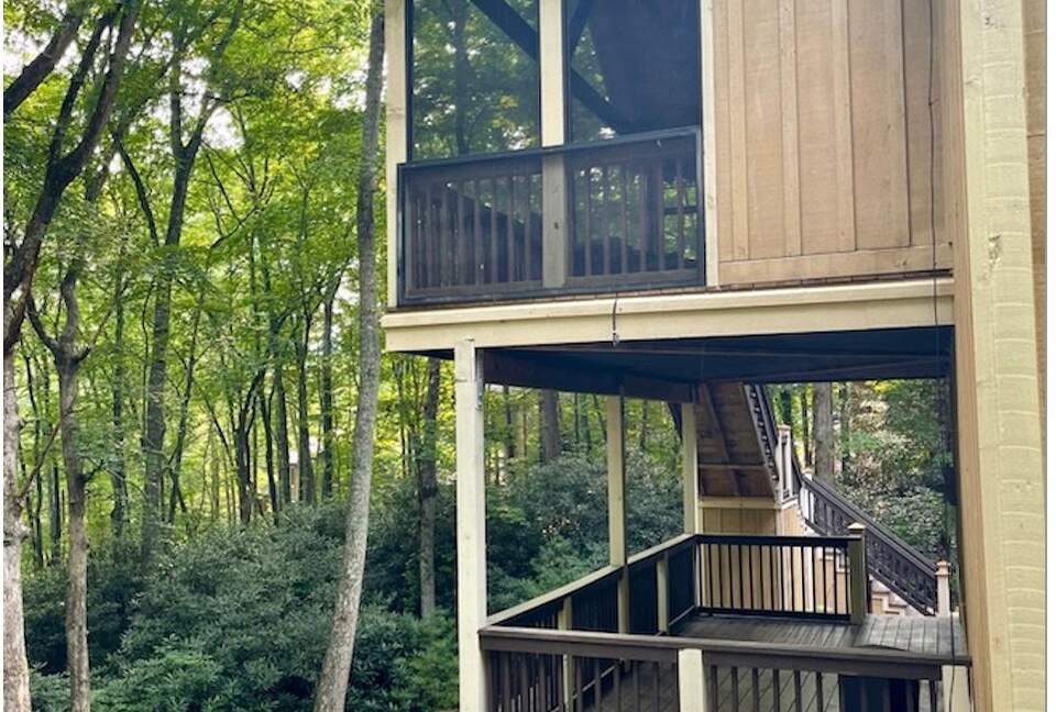 Whispering Falls Cottage — Bear Lake - Tuckasegee, North Carolina