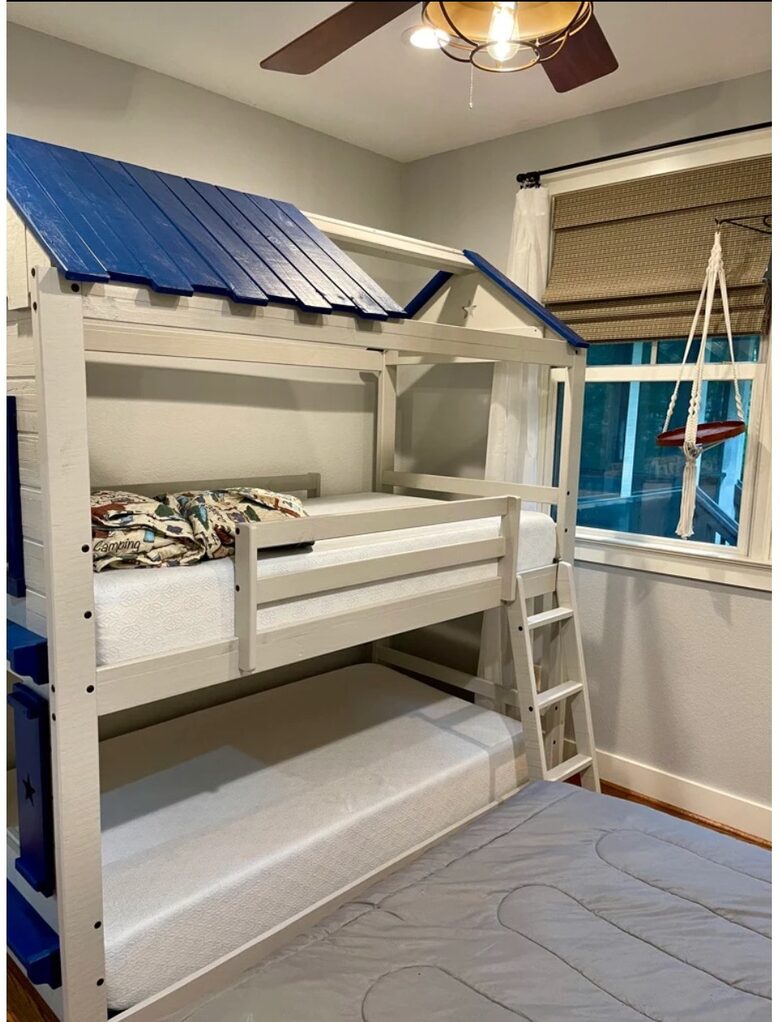 Whispering Falls Cottage — Bear Lake - Tuckasegee, North Carolina