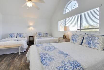 Lake Villa by the Beach - Miramar Beach, Florida