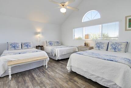 Lake Villa by the Beach - Miramar Beach, Florida