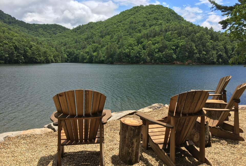 Private Lakeside Fire Pit and Lounge Area