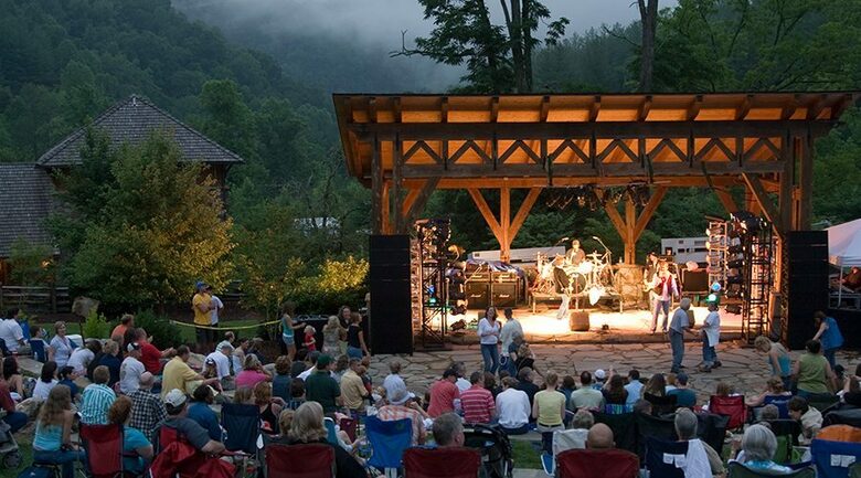 Community Amphitheater for Concerts and Fireworks