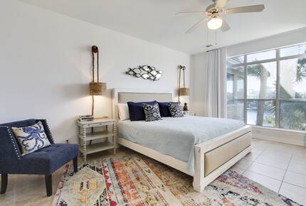 Lake Villa by the Beach - Miramar Beach, Florida