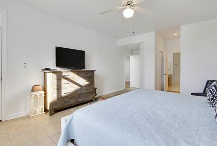 Lake Villa by the Beach - Miramar Beach, Florida