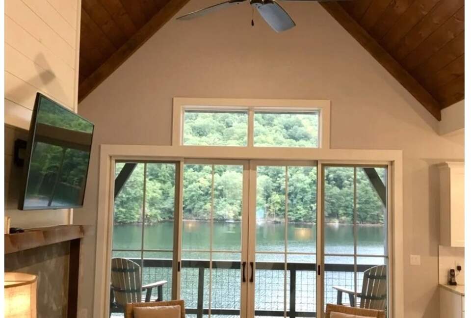 Carolina in My Mind: Lakefront Mountain Paradise - Tuckasegee, North Carolina