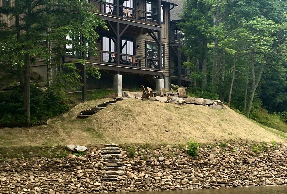 Carolina in My Mind: Lakefront Mountain Paradise - Tuckasegee, North Carolina