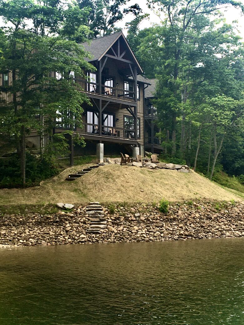 Carolina in My Mind: Lakefront Mountain Paradise - Tuckasegee, North Carolina