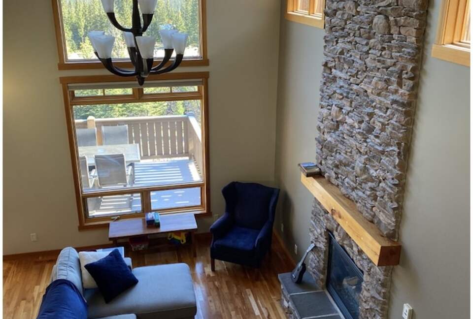 Rocky Mountain Gem - perfect for families! - Canmore, Canada