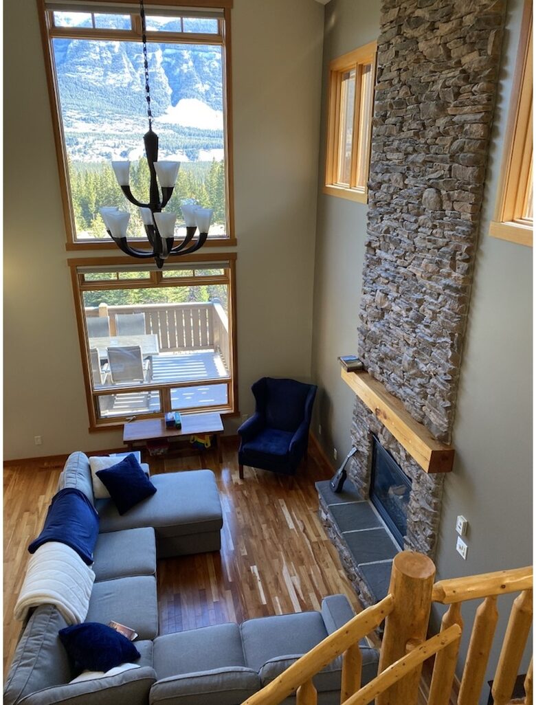 Rocky Mountain Gem - perfect for families! - Canmore, Canada