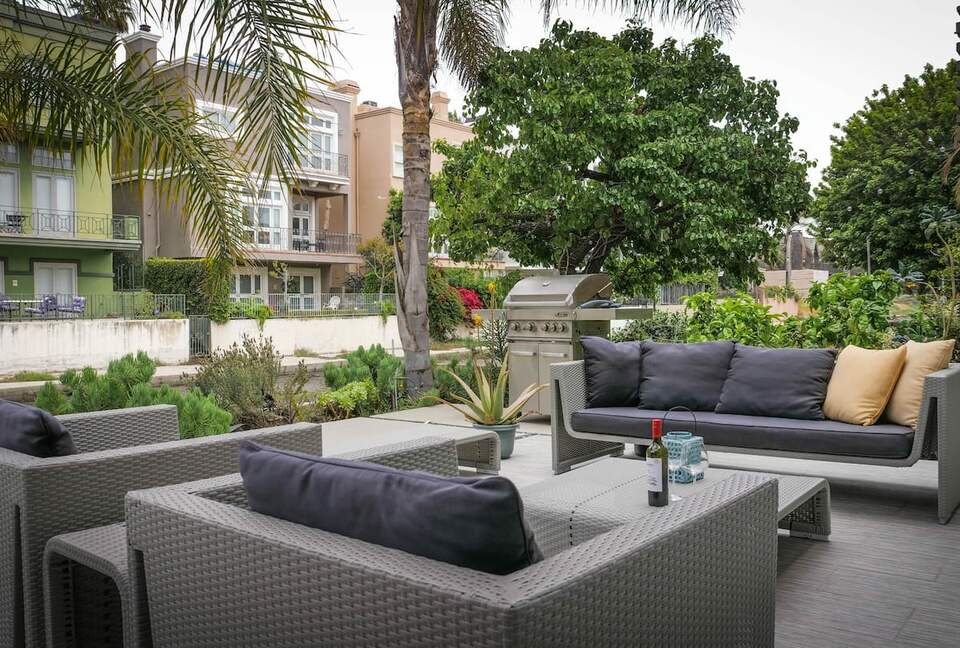 Luxury on the Canal - Marina del Rey, California