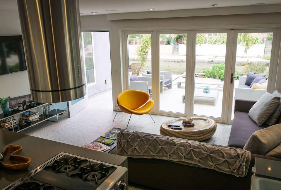 Luxury on the Canal - Marina del Rey, California