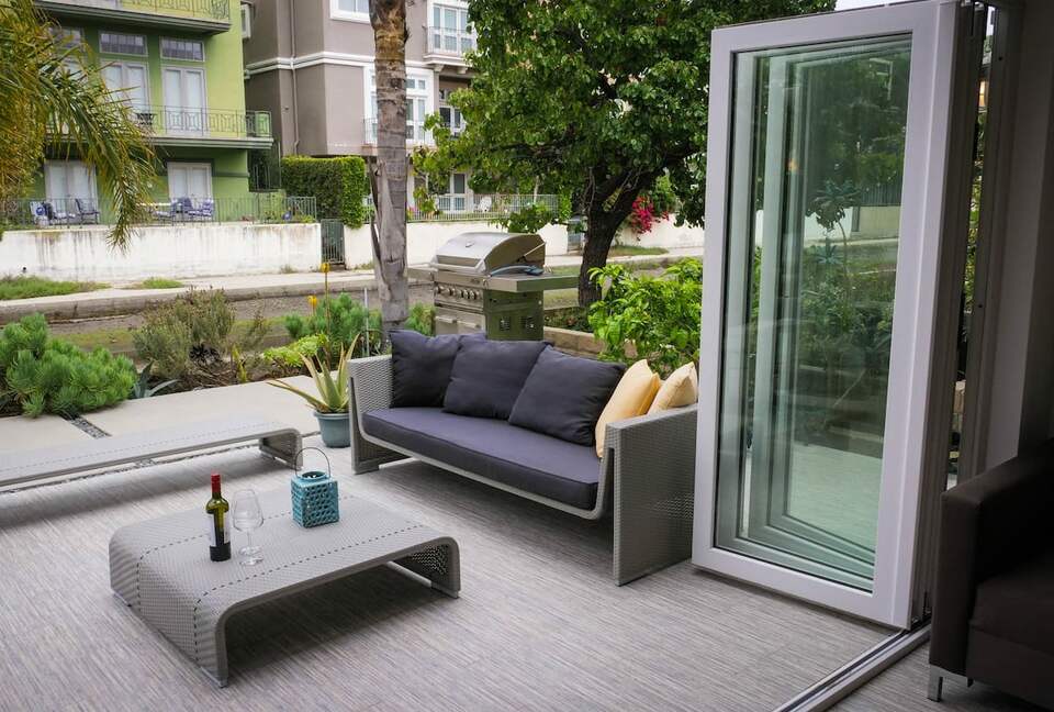 Luxury on the Canal - Marina del Rey, California