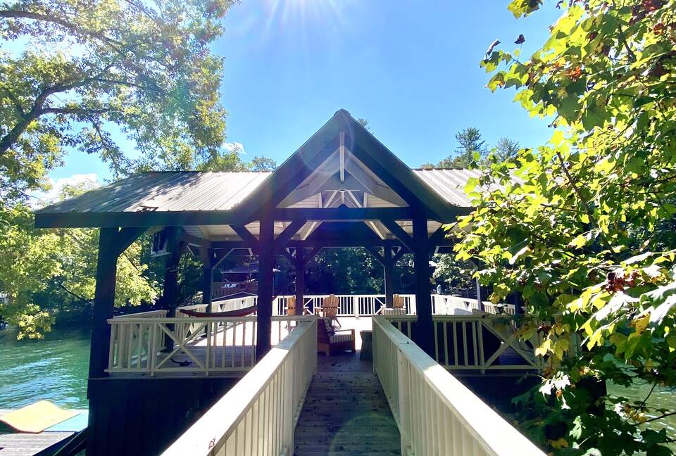The Hideaway at Lake Burton - Clarkesville, Georgia