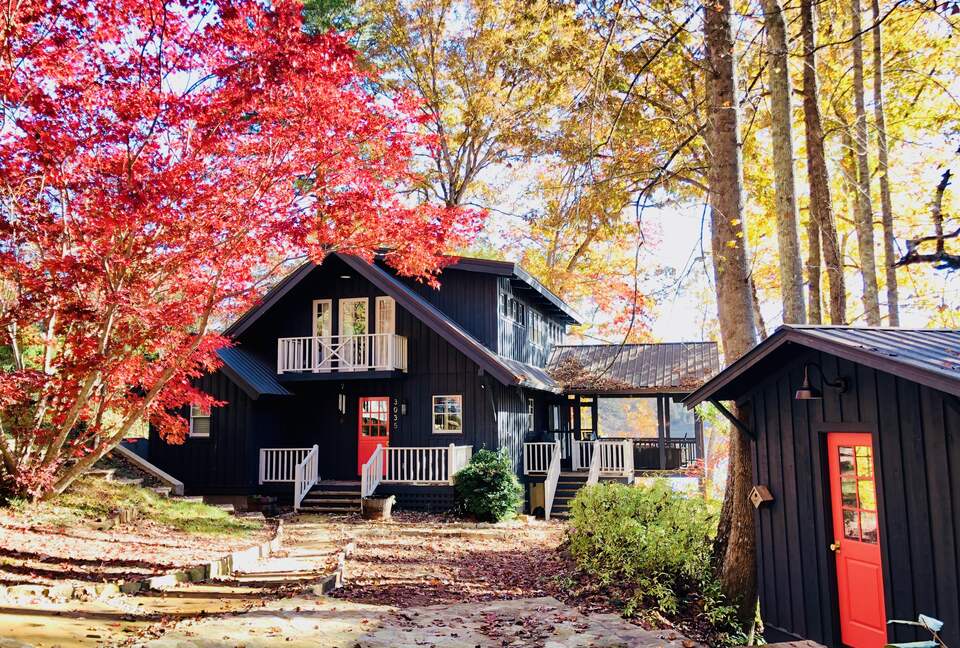 The Hideaway at Lake Burton - Clarkesville, Georgia