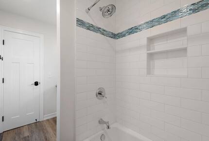 Carpinteria Beach House - Walking distance to Downtown Carpinteria & the beach! - Carpinteria, California