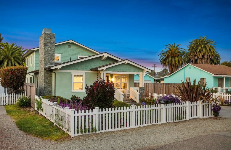 Carpinteria Beach House - Walking distance to Downtown Carpinteria & the beach! - Carpinteria, California