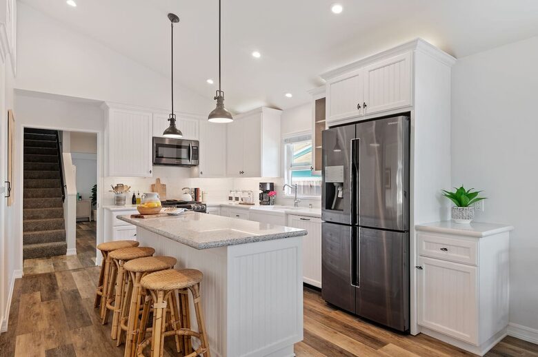 Carpinteria Beach House - Walking distance to Downtown Carpinteria & the beach! - Carpinteria, California