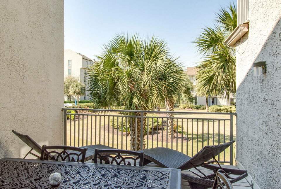 Forest Beach Shorewood Villa — just steps from the beach - Hilton Head Island, South Carolina