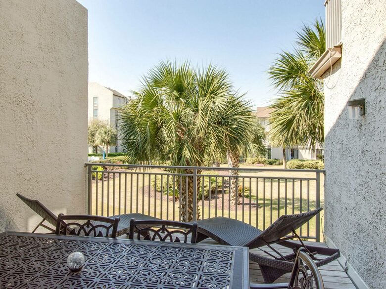 Forest Beach Shorewood Villa — just steps from the beach - Hilton Head Island, South Carolina