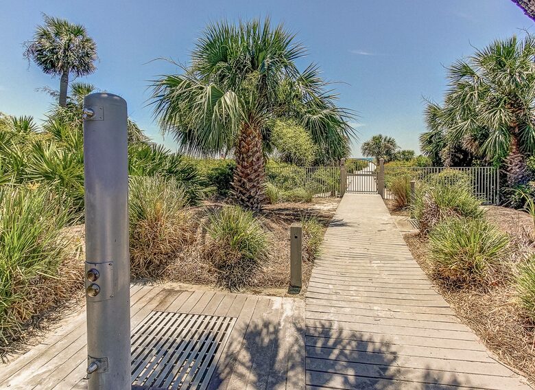 Forest Beach Shorewood Villa — just steps from the beach - Hilton Head Island, South Carolina