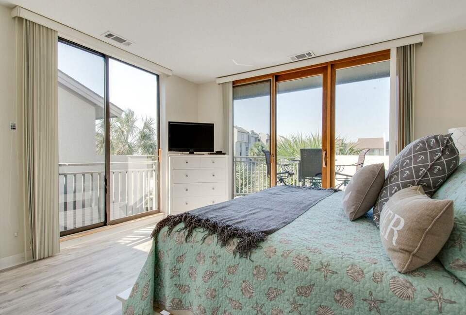 Forest Beach Shorewood Villa — just steps from the beach - Hilton Head Island, South Carolina