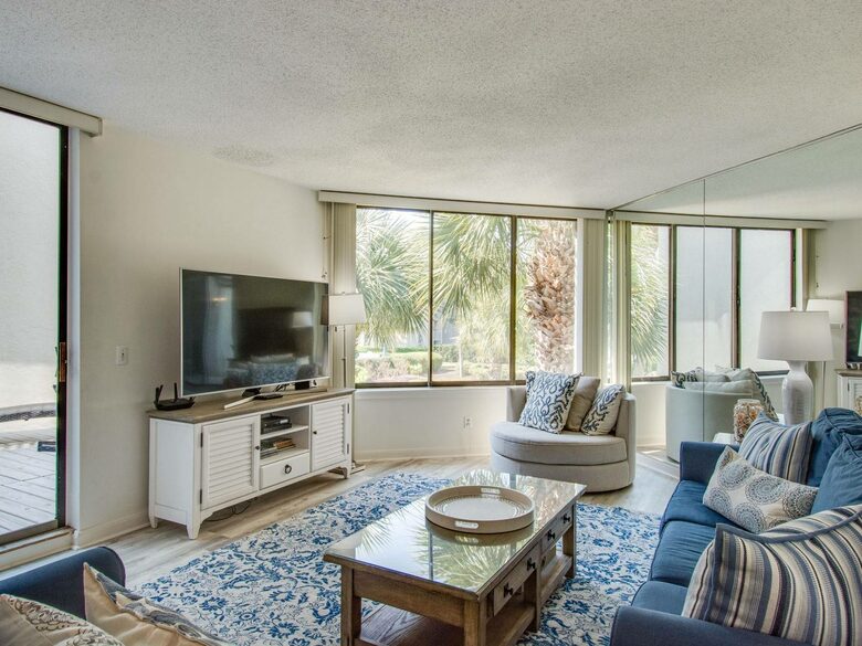 Forest Beach Shorewood Villa — just steps from the beach - Hilton Head Island, South Carolina