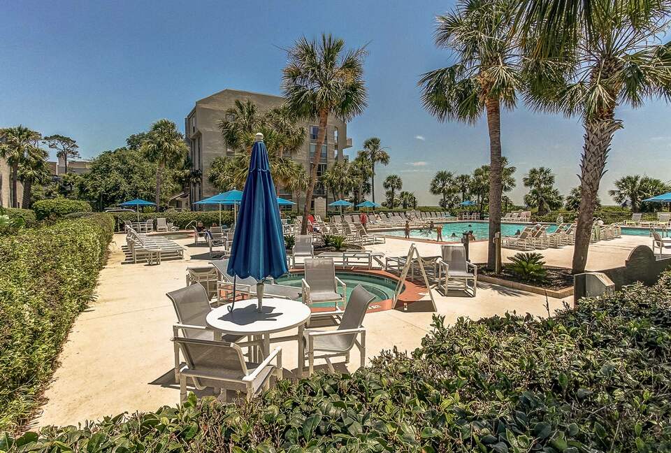 Forest Beach Shorewood Villa — just steps from the beach - Hilton Head Island, South Carolina