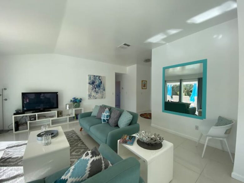 Turquoise Palm Springs Paradise - Palm Springs, California
