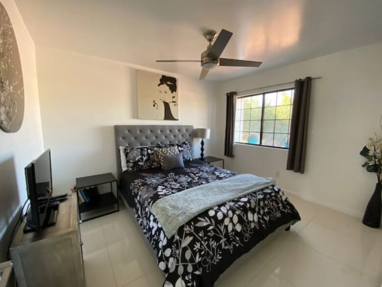 Turquoise Palm Springs Paradise - Palm Springs, California