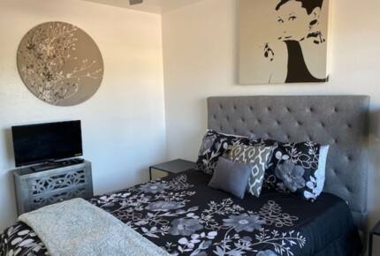 Turquoise Palm Springs Paradise - Palm Springs, California