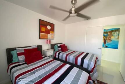 Turquoise Palm Springs Paradise - Palm Springs, California