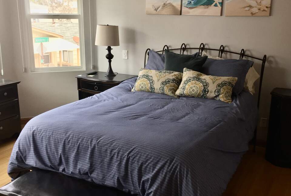 Mission Beach Oceanfront - San Diego (Mission Beach), California