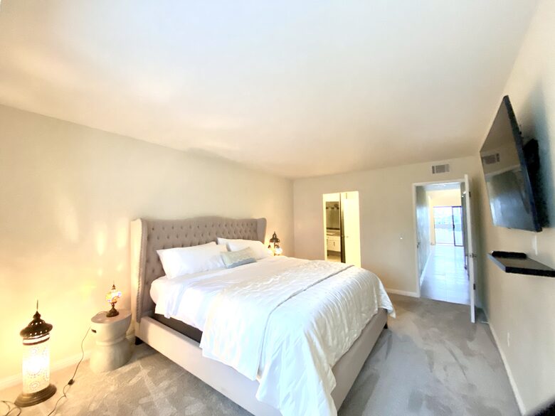 Home Exchange in San Diego, CA, inviting master bedroom
