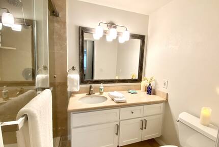 Home Exchange in San Diego, CA, first bathroom