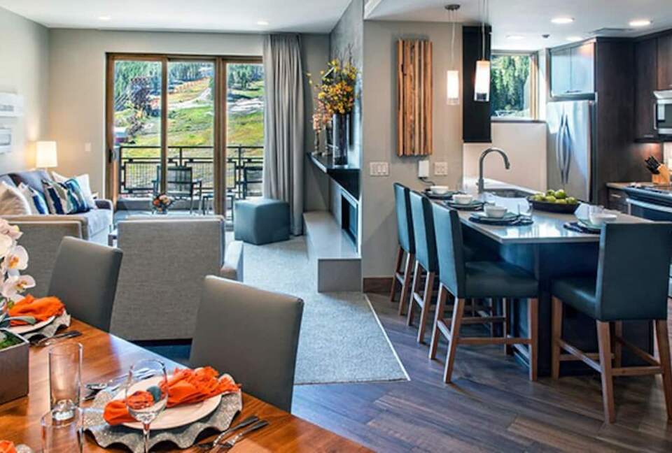 Grand Colorado on Peak 8 — 2 Bedroom Ski-in/Ski-out - Breckenridge, Colorado