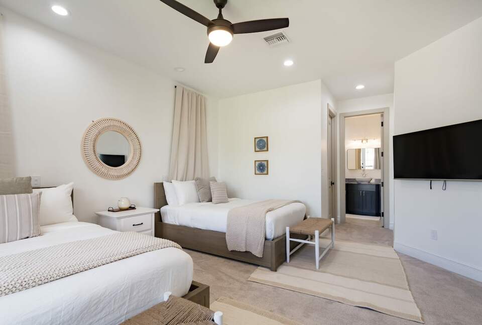 Large Fort Lauderdale Luxe Waterfront Estate - Fort Lauderdale, Florida