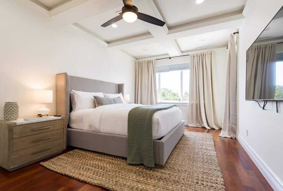 Large Fort Lauderdale Luxe Waterfront Estate - Fort Lauderdale, Florida