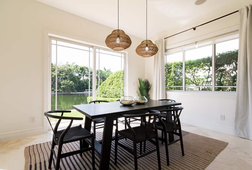 Large Fort Lauderdale Luxe Waterfront Estate - Fort Lauderdale, Florida