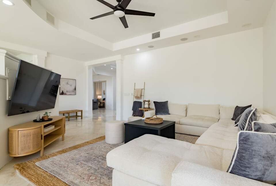 Large Fort Lauderdale Luxe Waterfront Estate - Fort Lauderdale, Florida