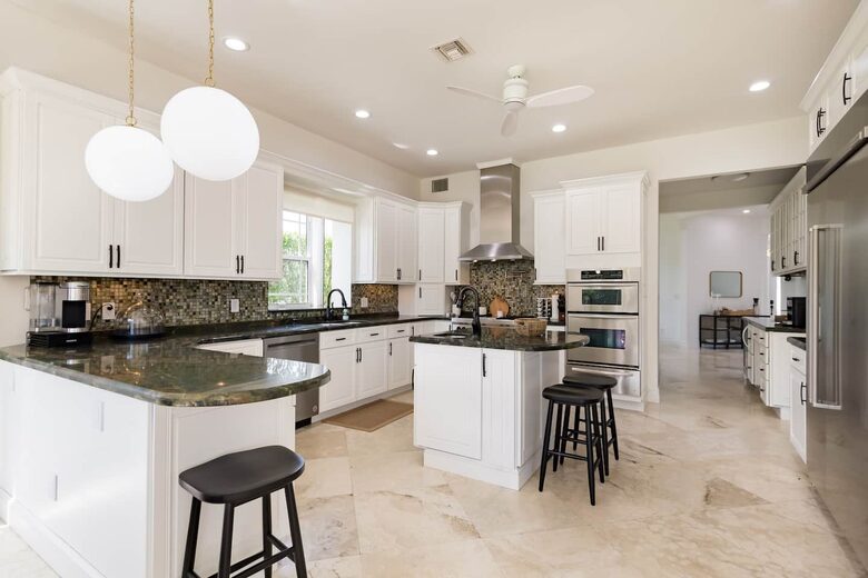 Large Fort Lauderdale Luxe Waterfront Estate - Fort Lauderdale, Florida