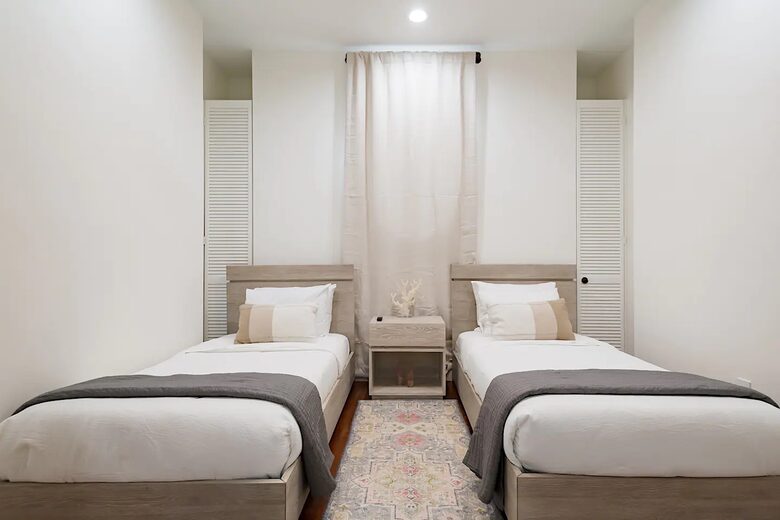 Large Fort Lauderdale Luxe Waterfront Estate - Fort Lauderdale, Florida