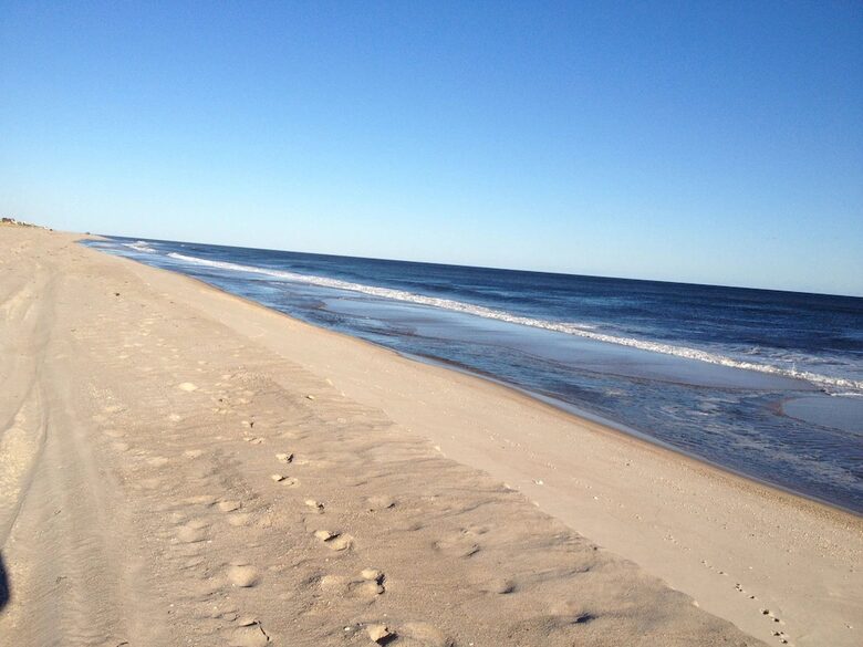 Southampton Retreat with private beach - Southampton, New York