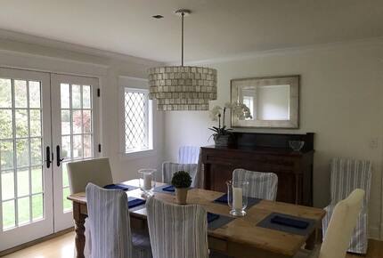 Southampton Retreat with private beach - Southampton, New York