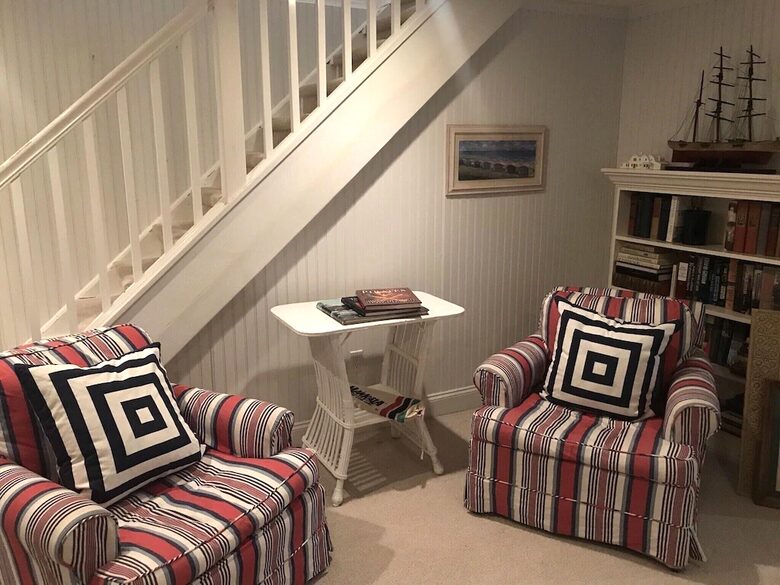 Southampton Retreat with private beach - Southampton, New York