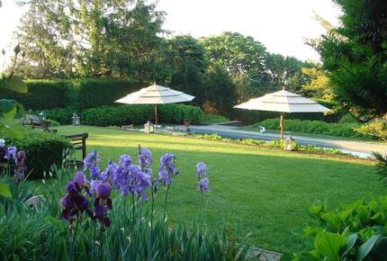 Southampton Retreat with private beach - Southampton, New York