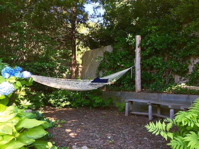 Southampton Retreat with private beach - Southampton, New York