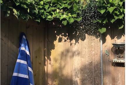 Southampton Retreat with private beach - Southampton, New York